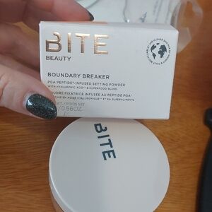 💜3/$30💜 Bite Beauty Boundary Breaker Setting Powder - Apricot